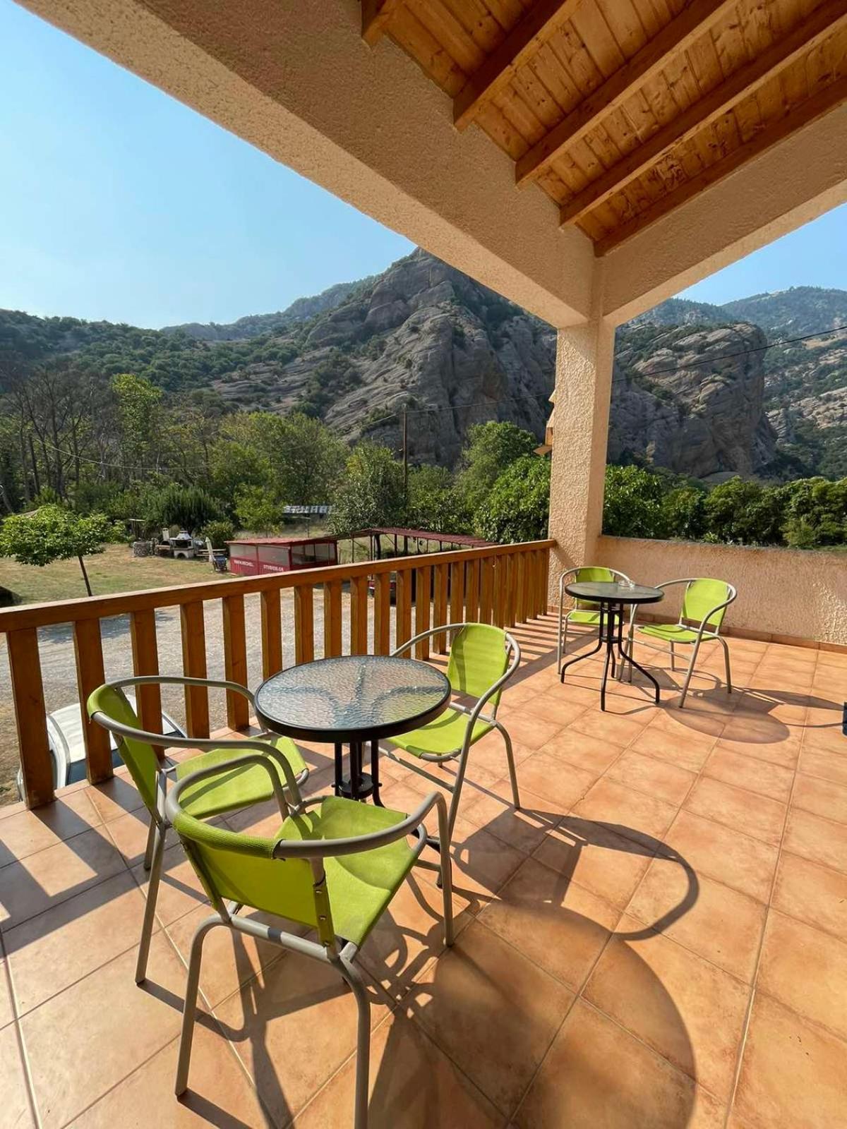 Michel Studios Kalavryta Luaran gambar