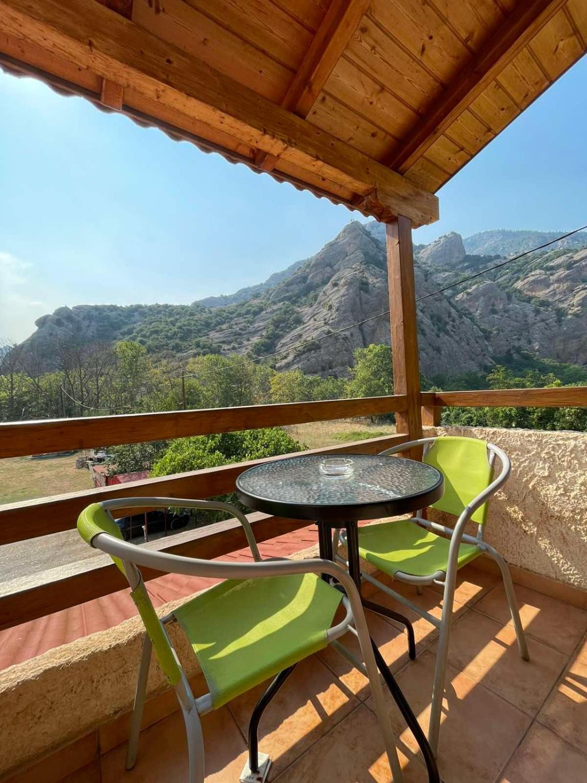 Michel Studios Kalavryta Luaran gambar