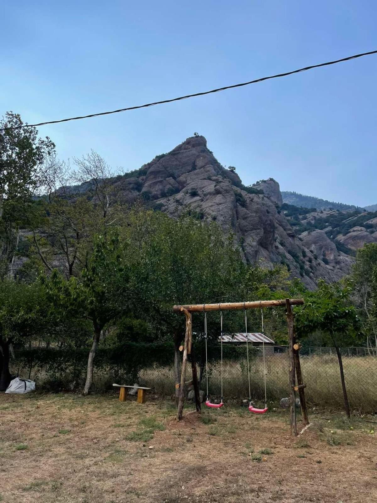 Michel Studios Kalavryta Luaran gambar