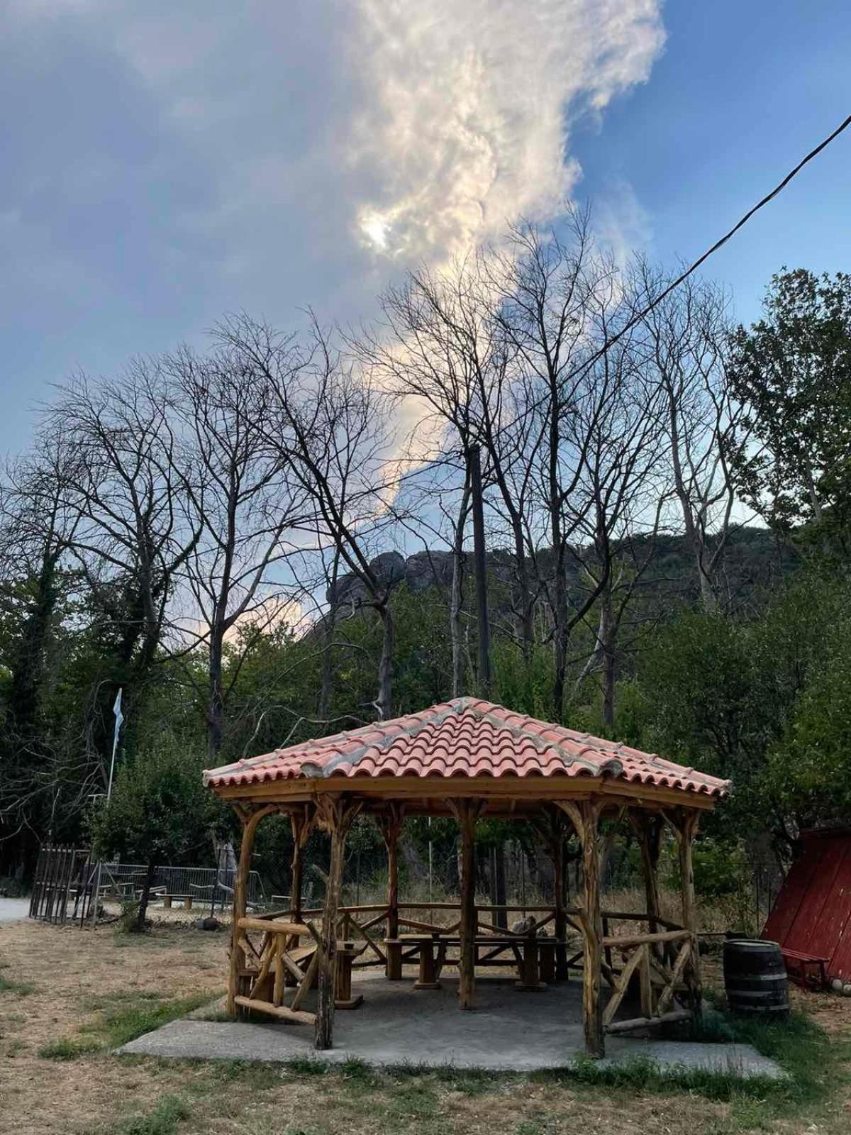 Michel Studios Kalavryta Luaran gambar
